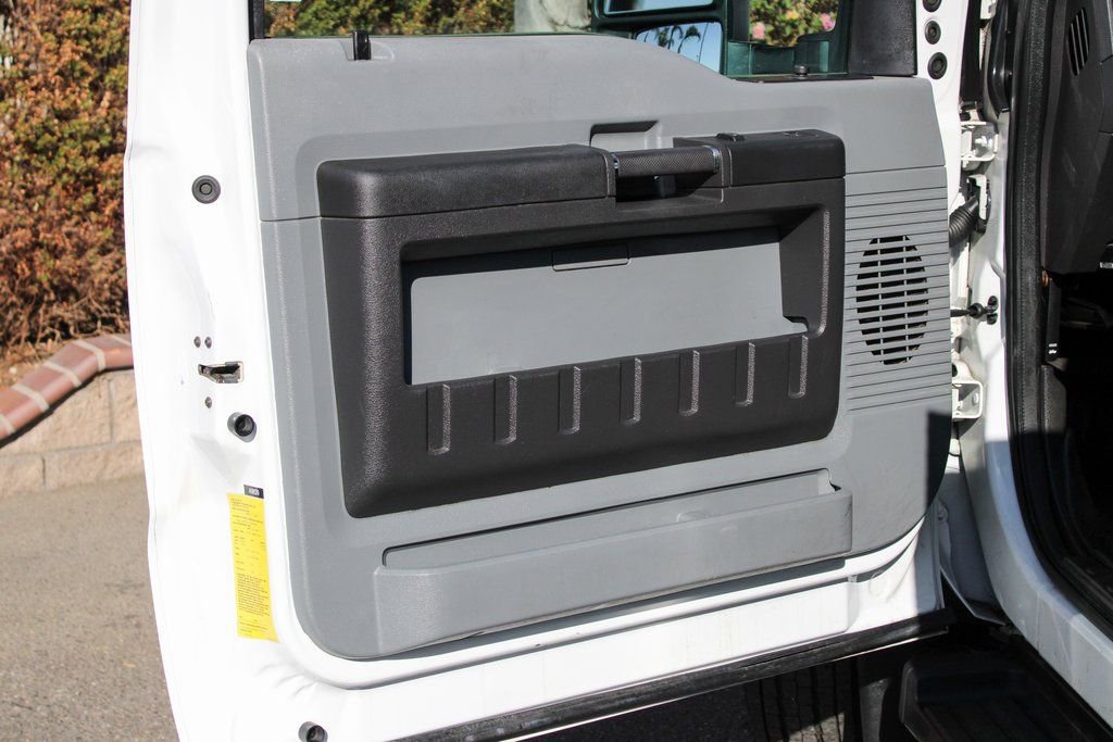 Used 2012 Ford F550 2WD Regular Cab Super Duty w/ PWR Equipment Group image 15