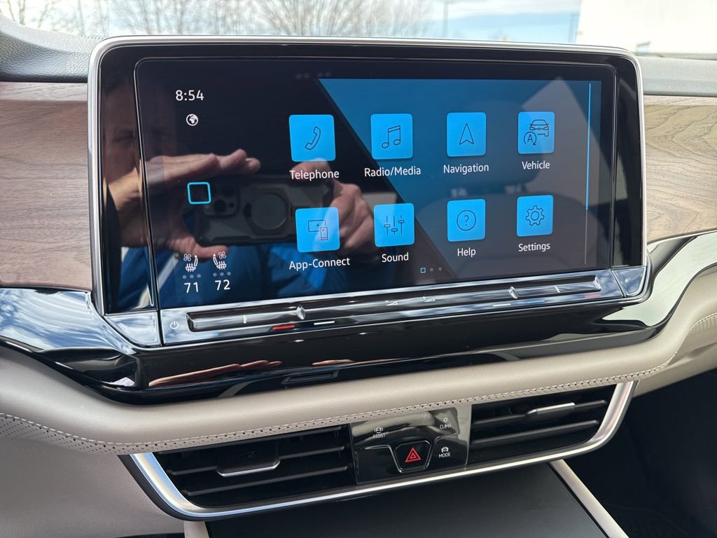 Certified 2024 Volkswagen Atlas SE image 25