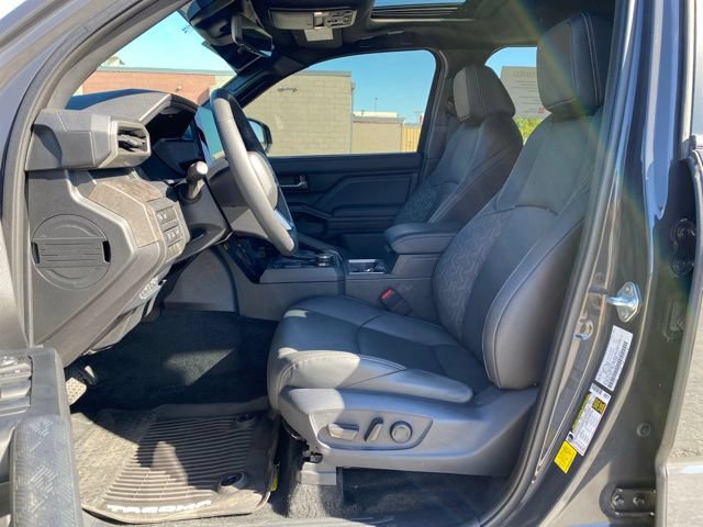 Certified 2025 Toyota Tacoma Limited AWD/4WD image 15