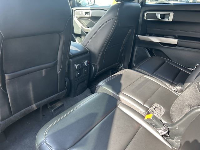 Used 2023 Ford Explorer XLT w/ Equipment Group 202A image 15