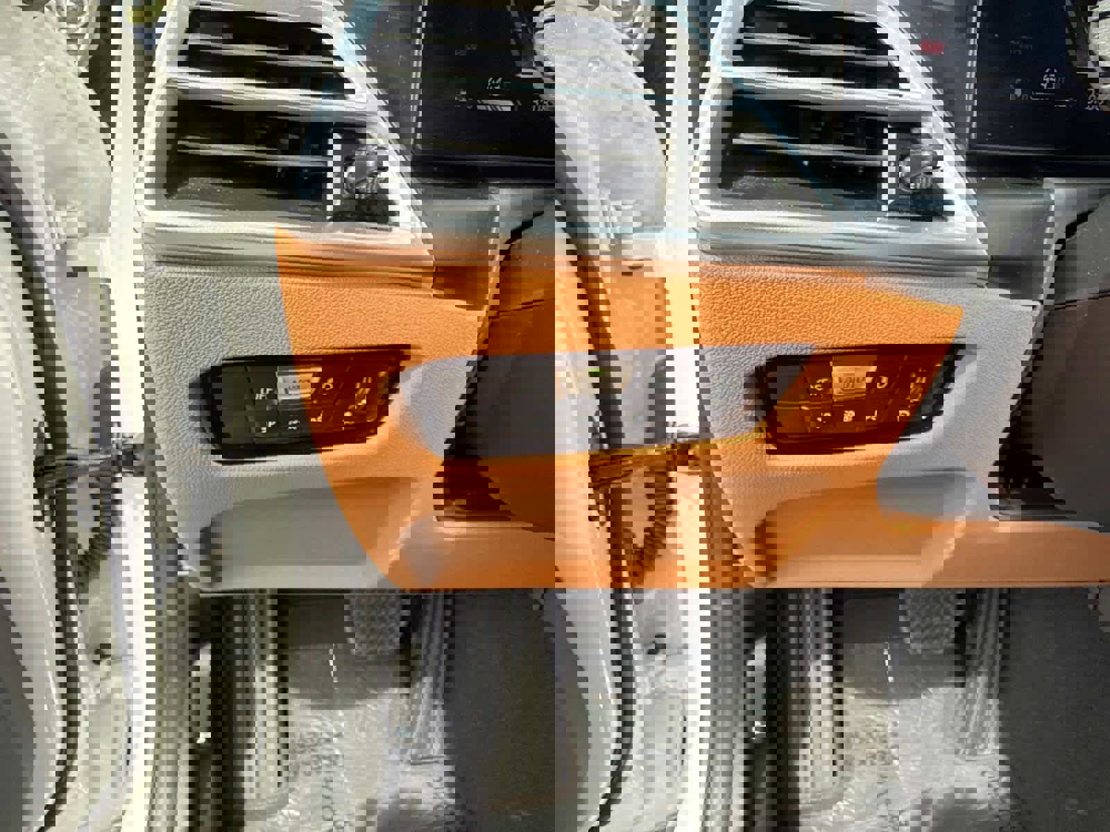 Certified 2025 BMW 330i Sedan w/ Convenience Package image 33