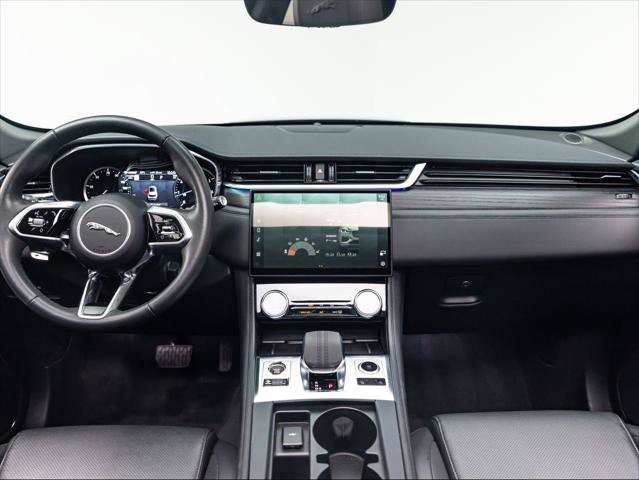 Used 2023 Jaguar F-PACE S AWD/4WD image 19