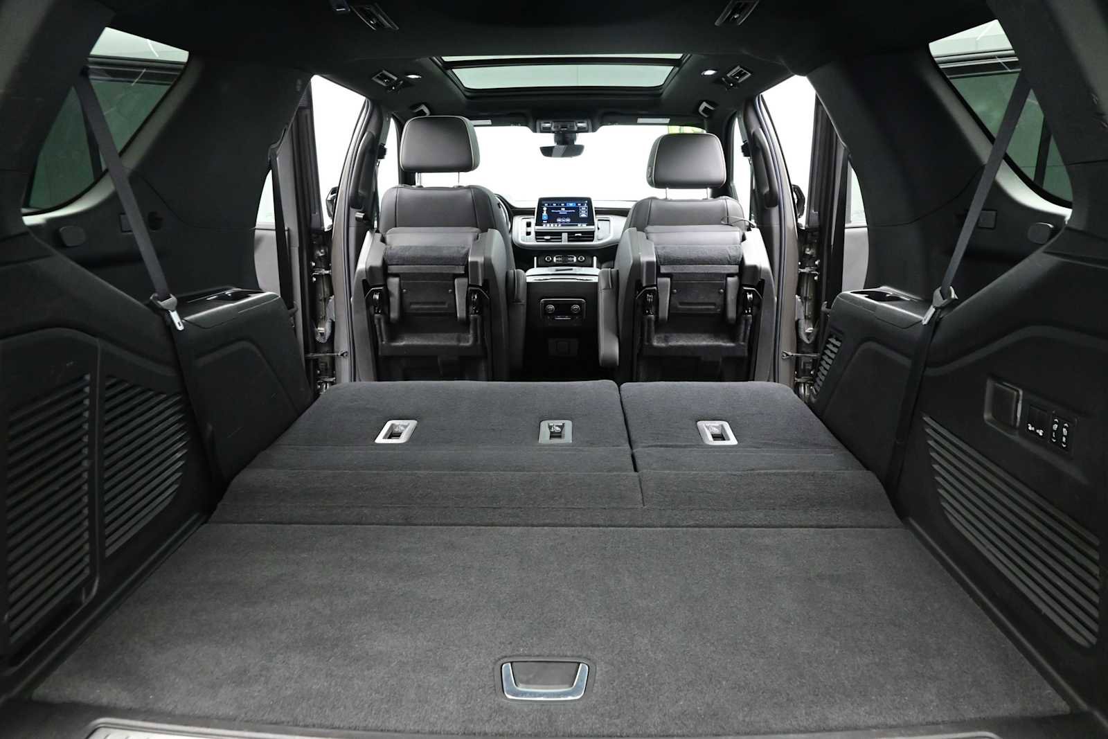 Used 2021 Chevrolet Tahoe Premier w/ Premium Package AWD/4WD image 81