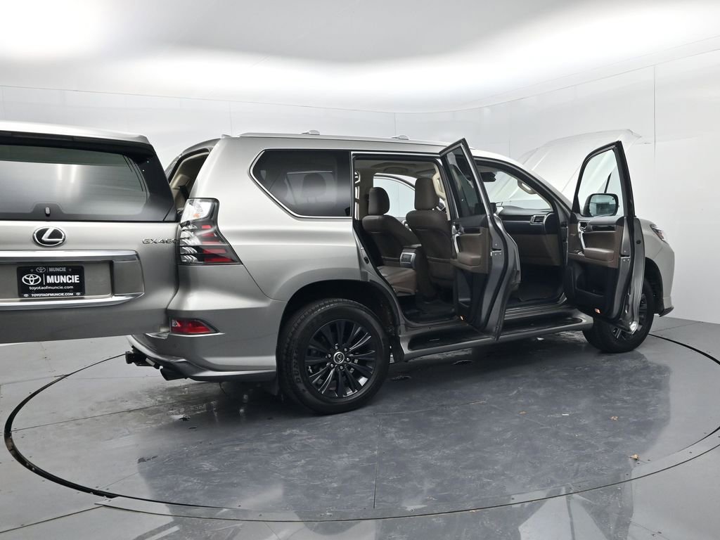 Used 2023 Lexus GX 460 Luxury w/ Sport Design Package image 63