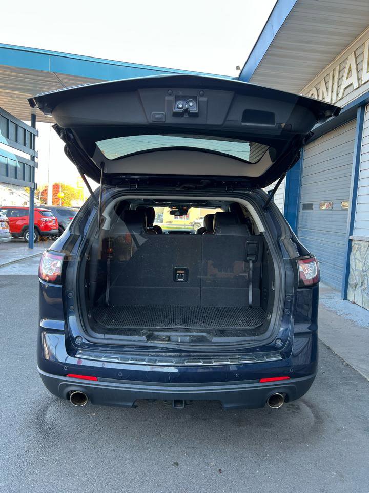 Used 2017 Chevrolet Traverse Premier FWD image 6