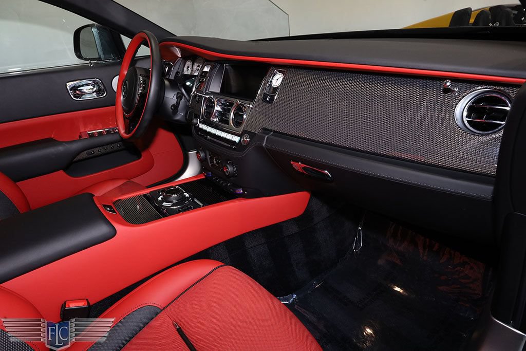 Used 2019 Rolls-Royce Wraith RWD image 27