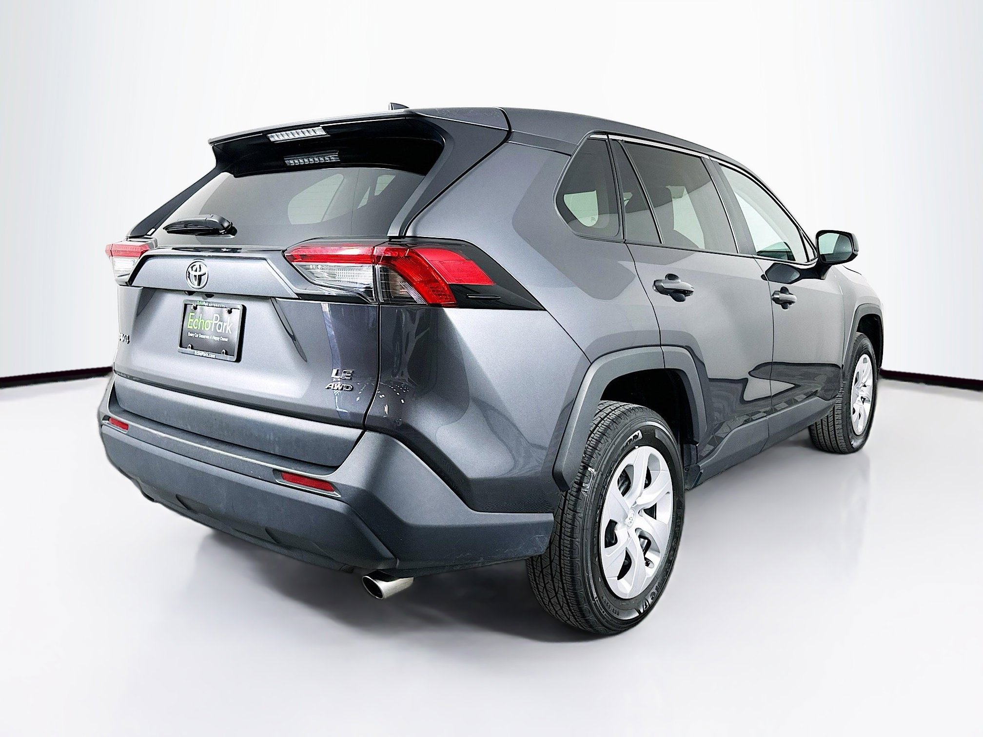 Used 2024 Toyota RAV4 LE image 9