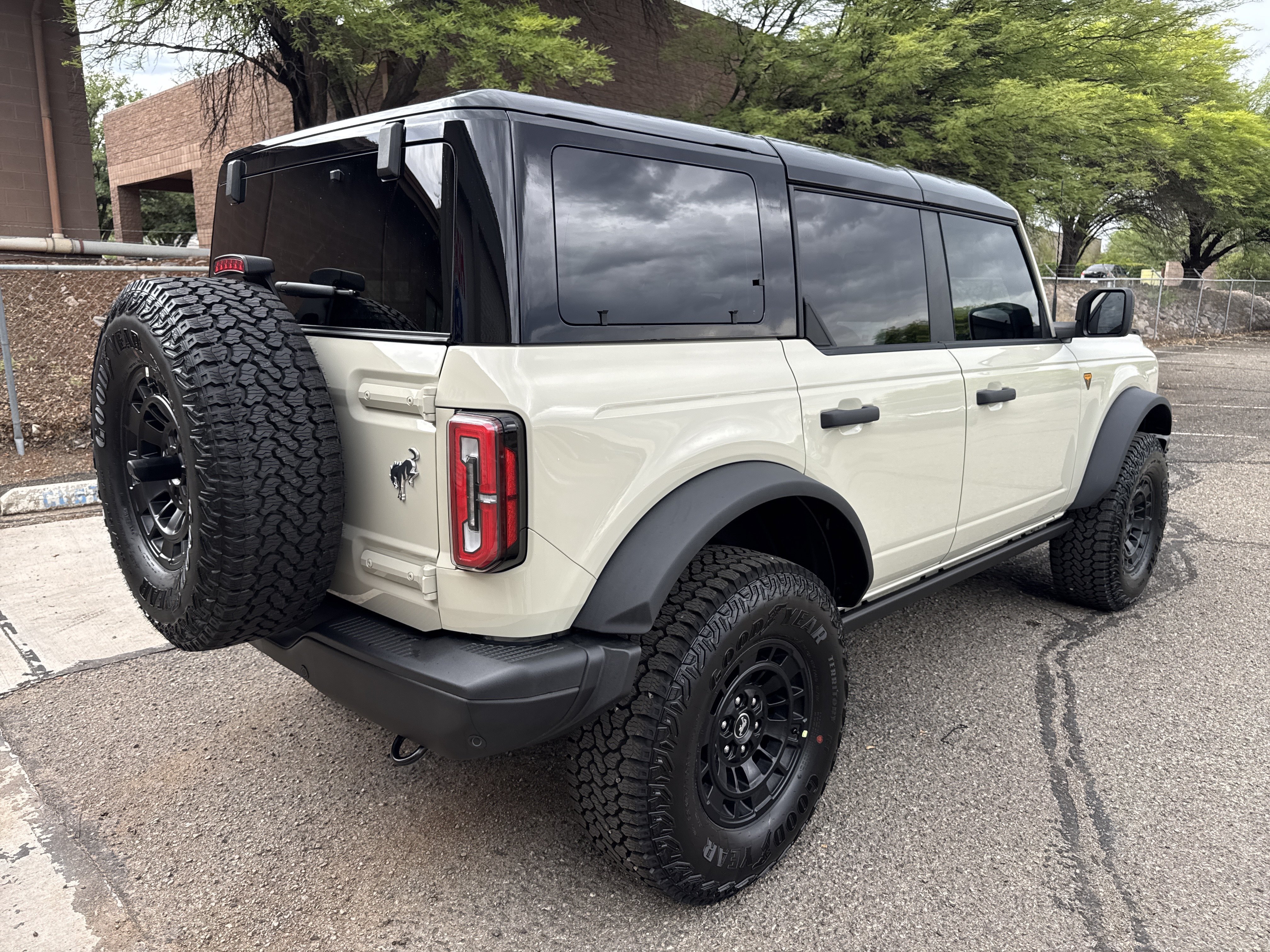 New 2026 Ford Bronco Badlands AWD/4WD image 7