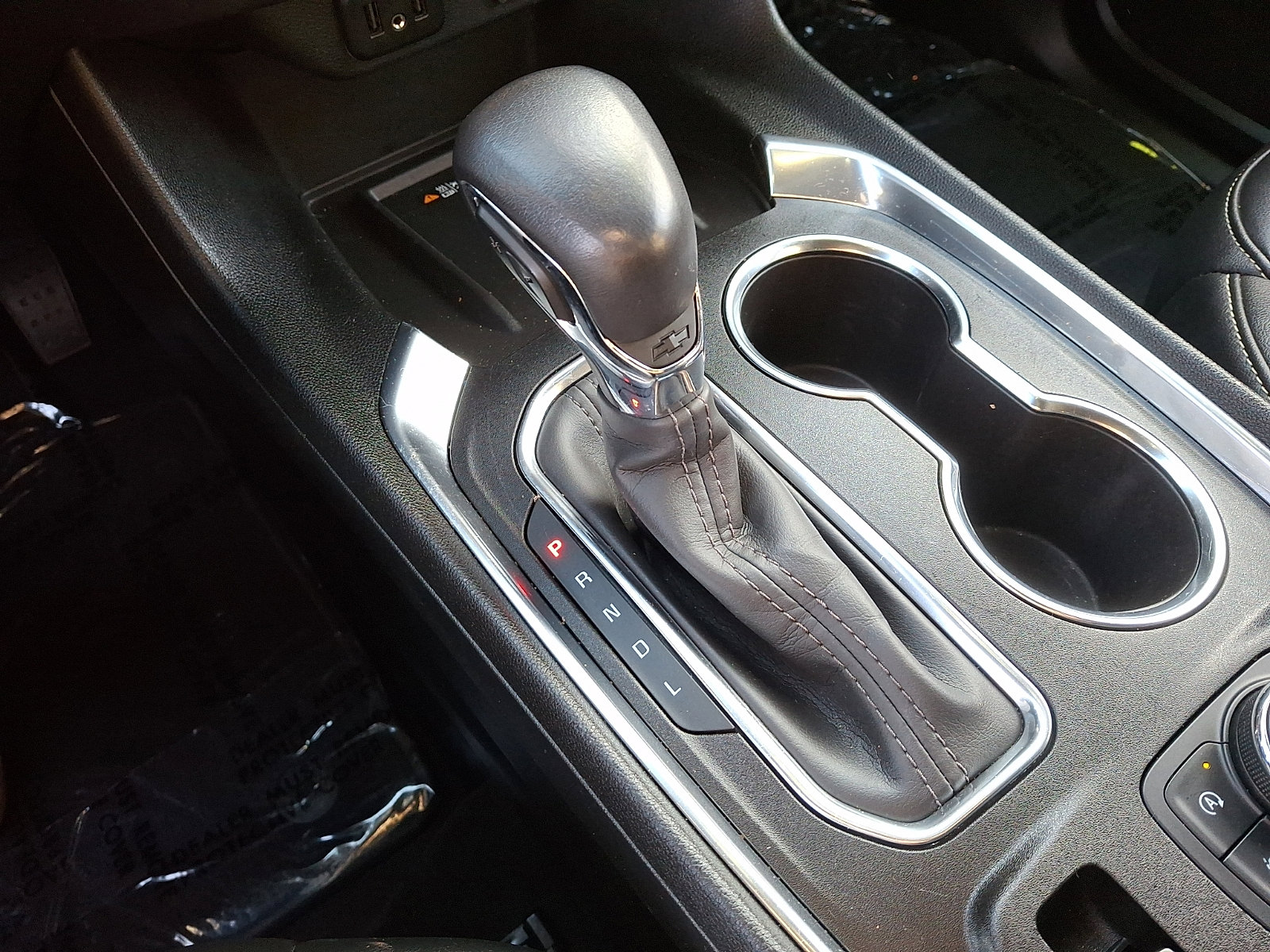 Used 2022 Chevrolet Traverse LT image 13