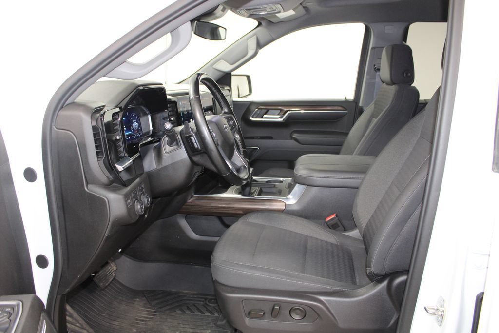 Used 2024 Chevrolet Silverado 1500 RST w/ Convenience Package II AWD/4WD image 22