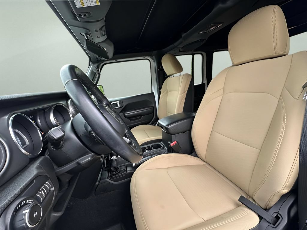 Used 2021 Jeep Wrangler Unlimited Sport AWD/4WD image 3