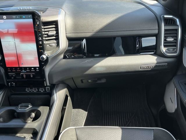 Used 2025 RAM 1500 Laramie AWD/4WD image 19
