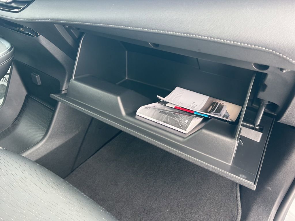 Used 2025 Buick Enclave Sport Touring image 31