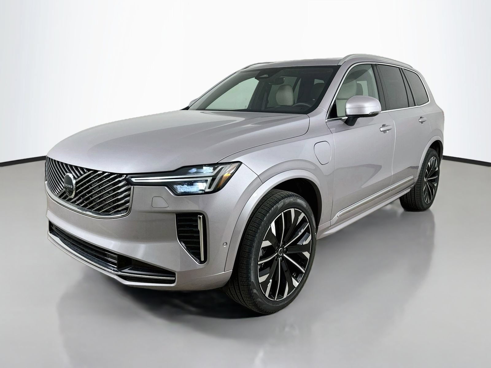 New 2026 Volvo XC90 T8 Plus w/ Protection Package