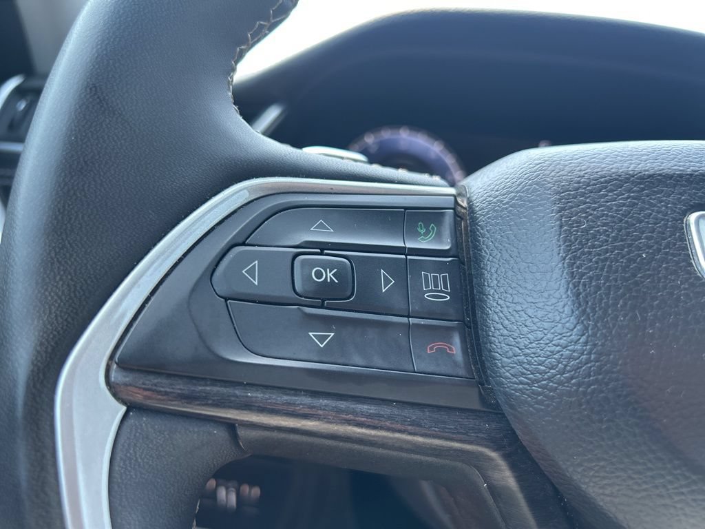 Used 2023 Jeep Grand Cherokee Limited AWD/4WD image 18