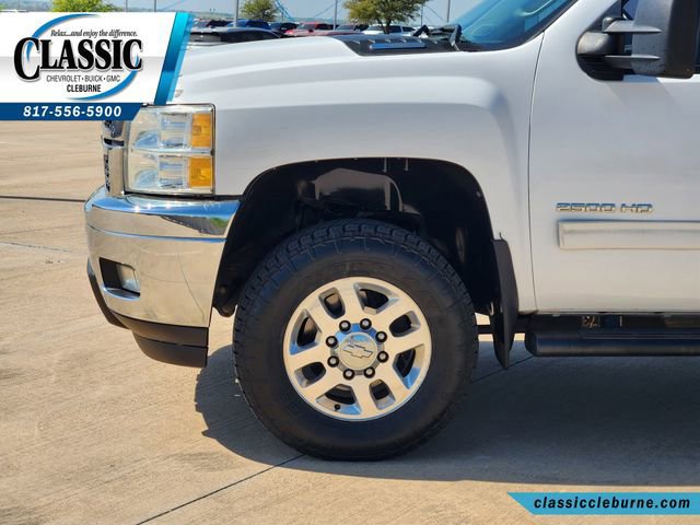 Used 2011 Chevrolet Silverado 2500 LT w/ Interior Plus Package image 11