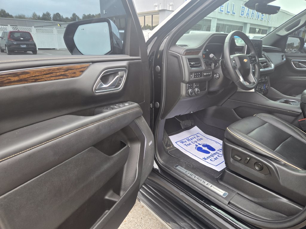 Used 2023 Chevrolet Tahoe Premier AWD/4WD image 6