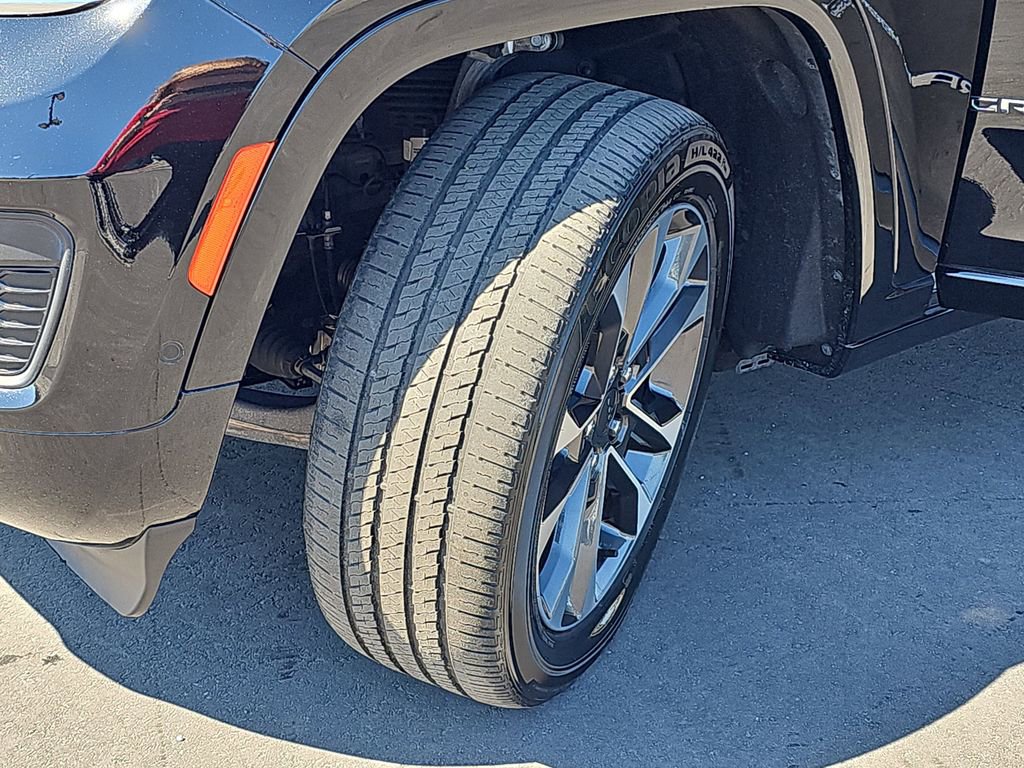 Used 2022 Jeep Grand Cherokee Overland w/ Luxury Tech Group IV image 36