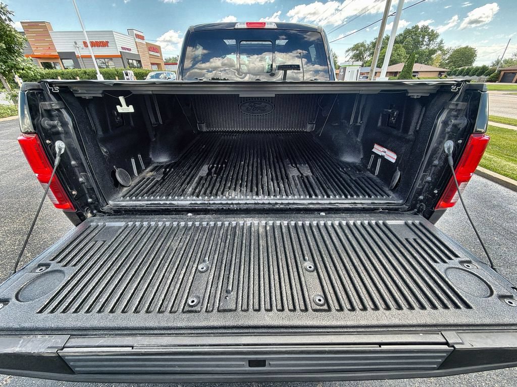 Used 2018 Ford F150 Lariat w/ Equipment Group 502A Luxury AWD/4WD image 20
