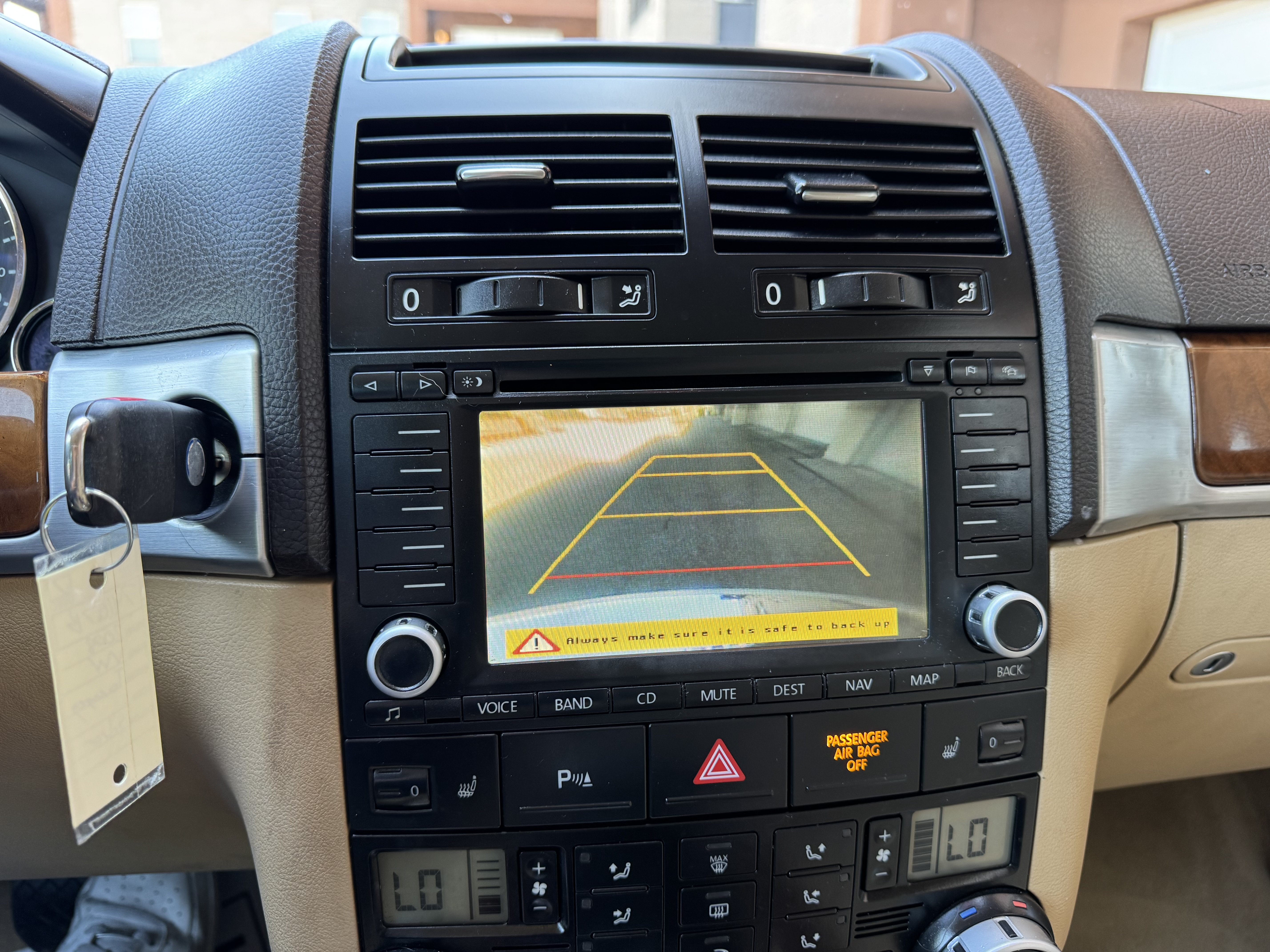 Used 2008 Volkswagen Touareg V6 AWD/4WD image 15