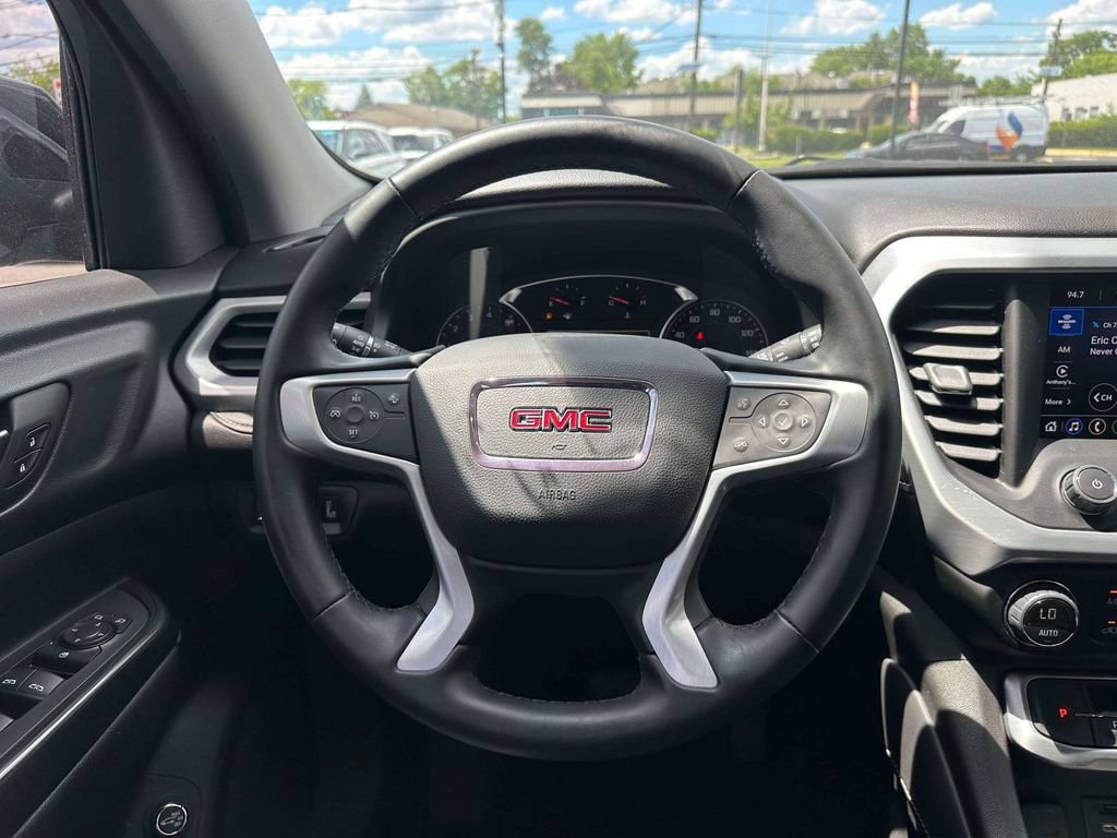 Used 2023 GMC Acadia SLT AWD/4WD image 14