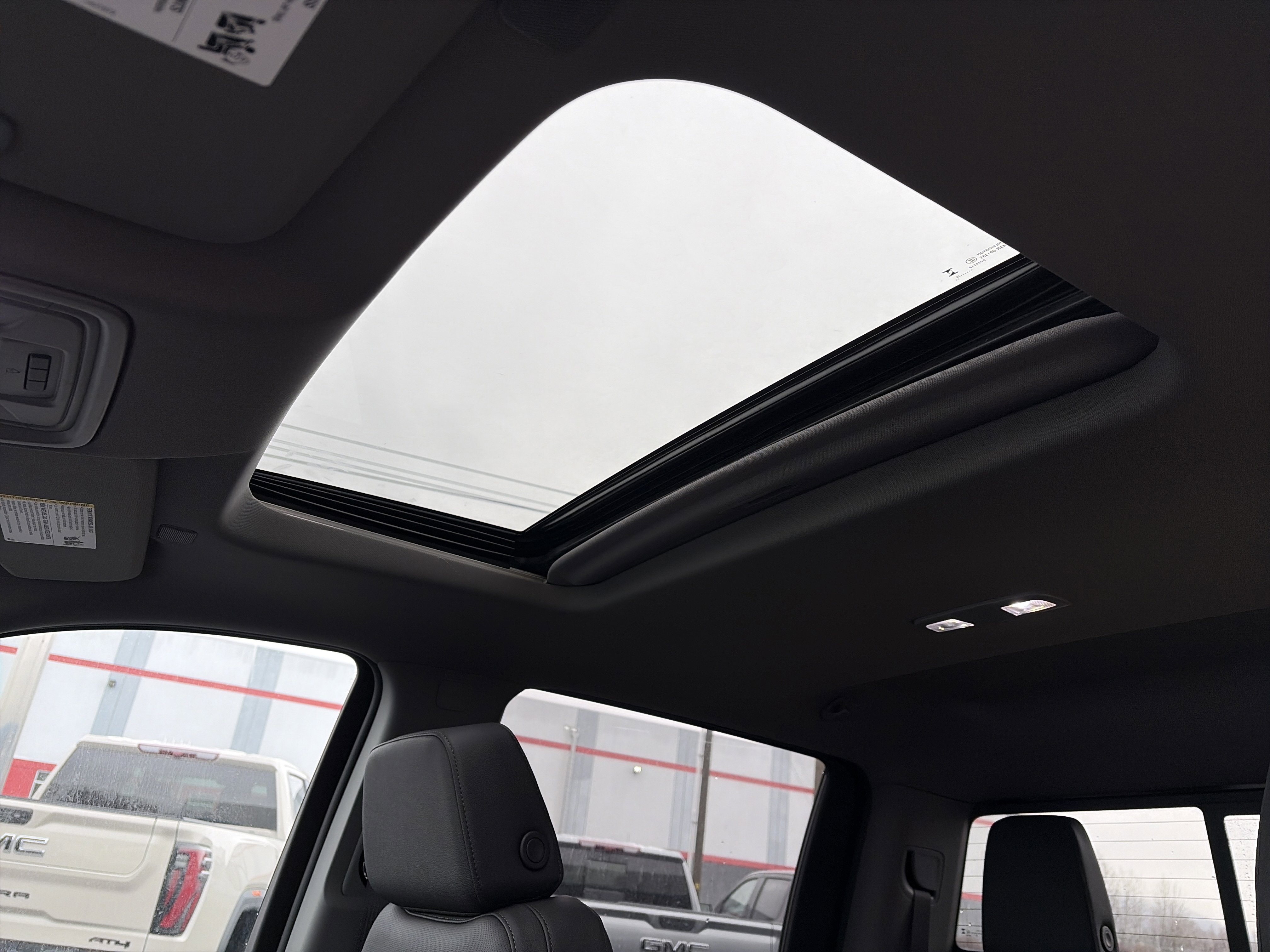 New 2026 GMC Sierra 1500 SLT w/ SLT Premium Package image 31
