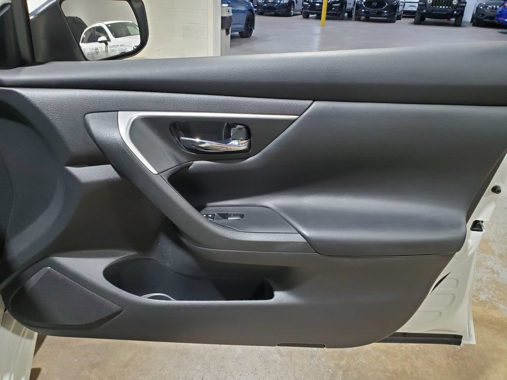 Used 2017 Nissan Altima 2.5 S w/ Power Driver Seat Package FWD image 16