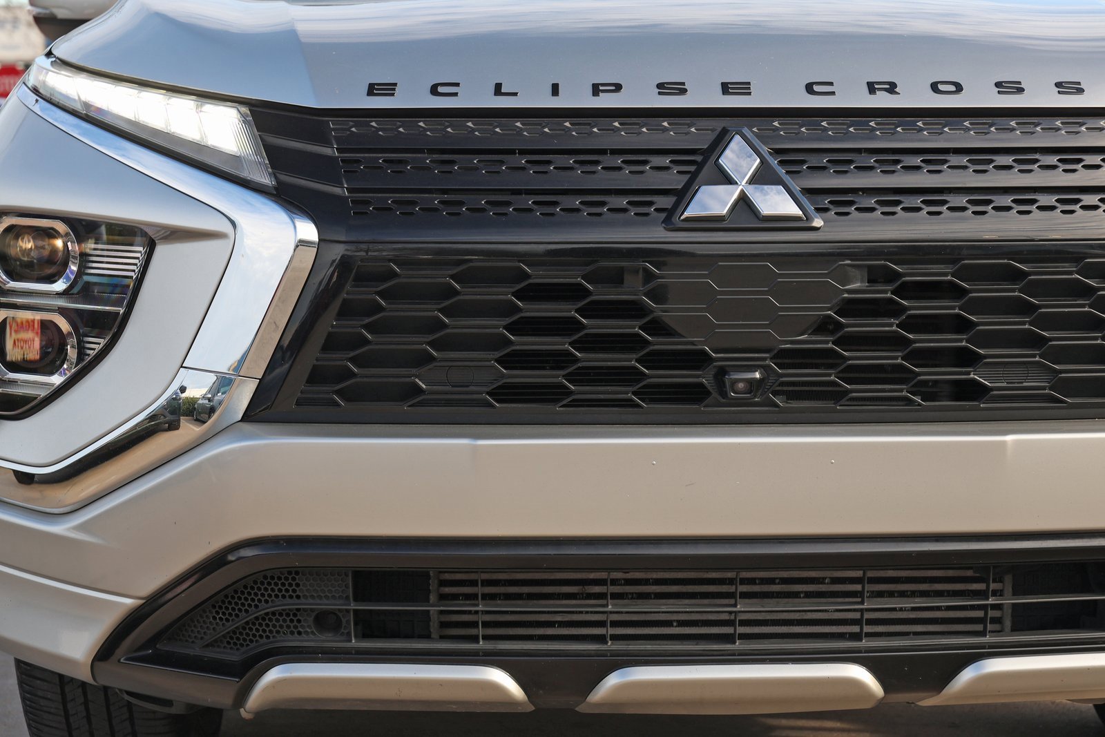 Used 2022 Mitsubishi Eclipse Cross SE image 12