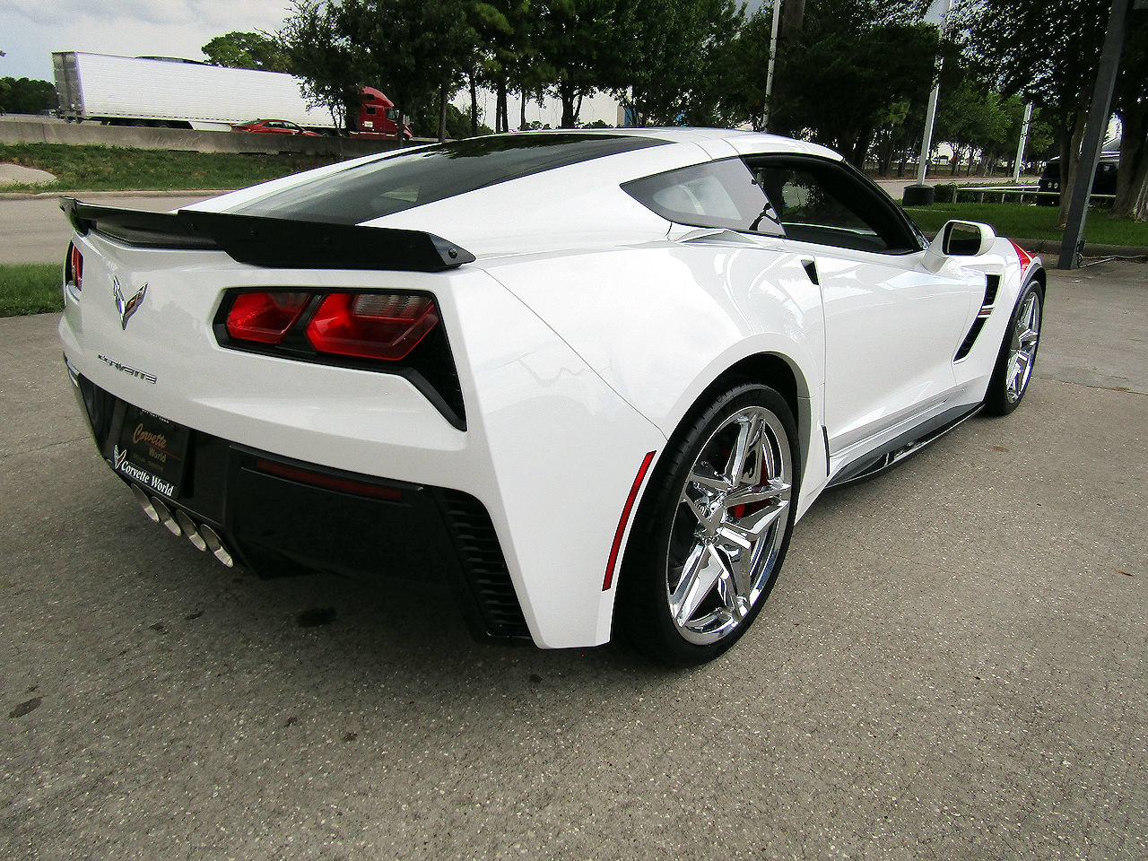 Used 2018 Chevrolet Corvette Grand Sport RWD image 5