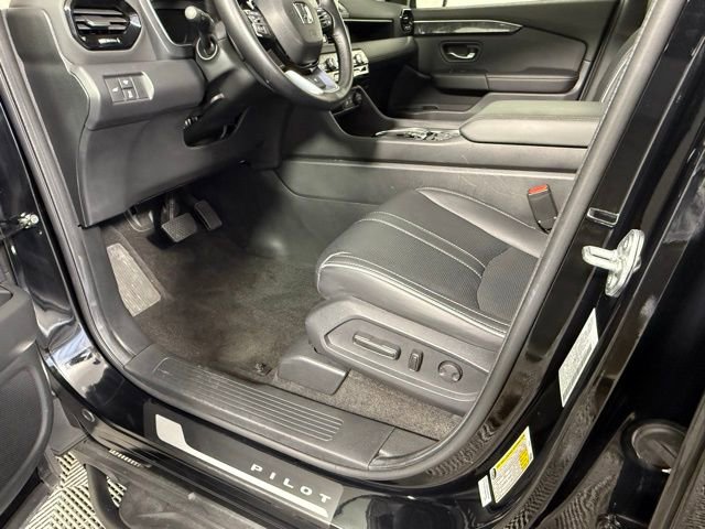 Used 2024 Honda Pilot Elite image 37