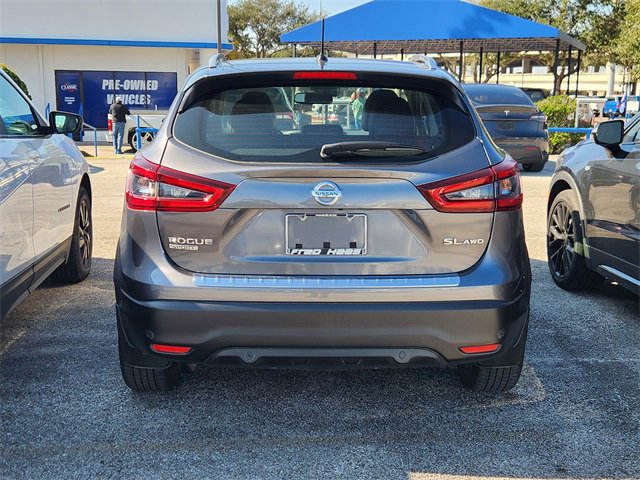Used 2022 Nissan Rogue Sport SL w/ Premium Package image 5