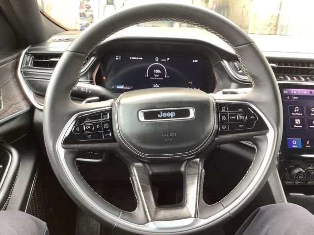 Used 2023 Jeep Grand Cherokee L Overland AWD/4WD image 28