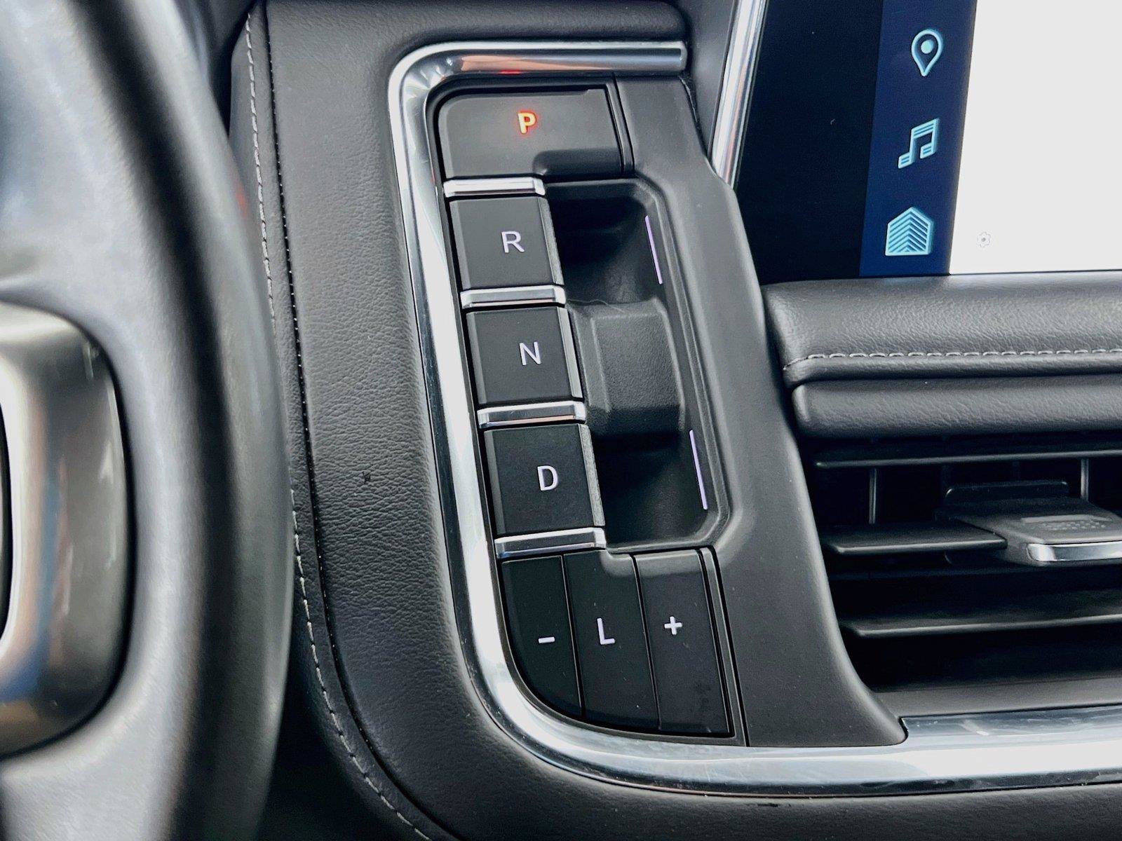 Used 2024 Chevrolet Tahoe LT AWD/4WD image 15
