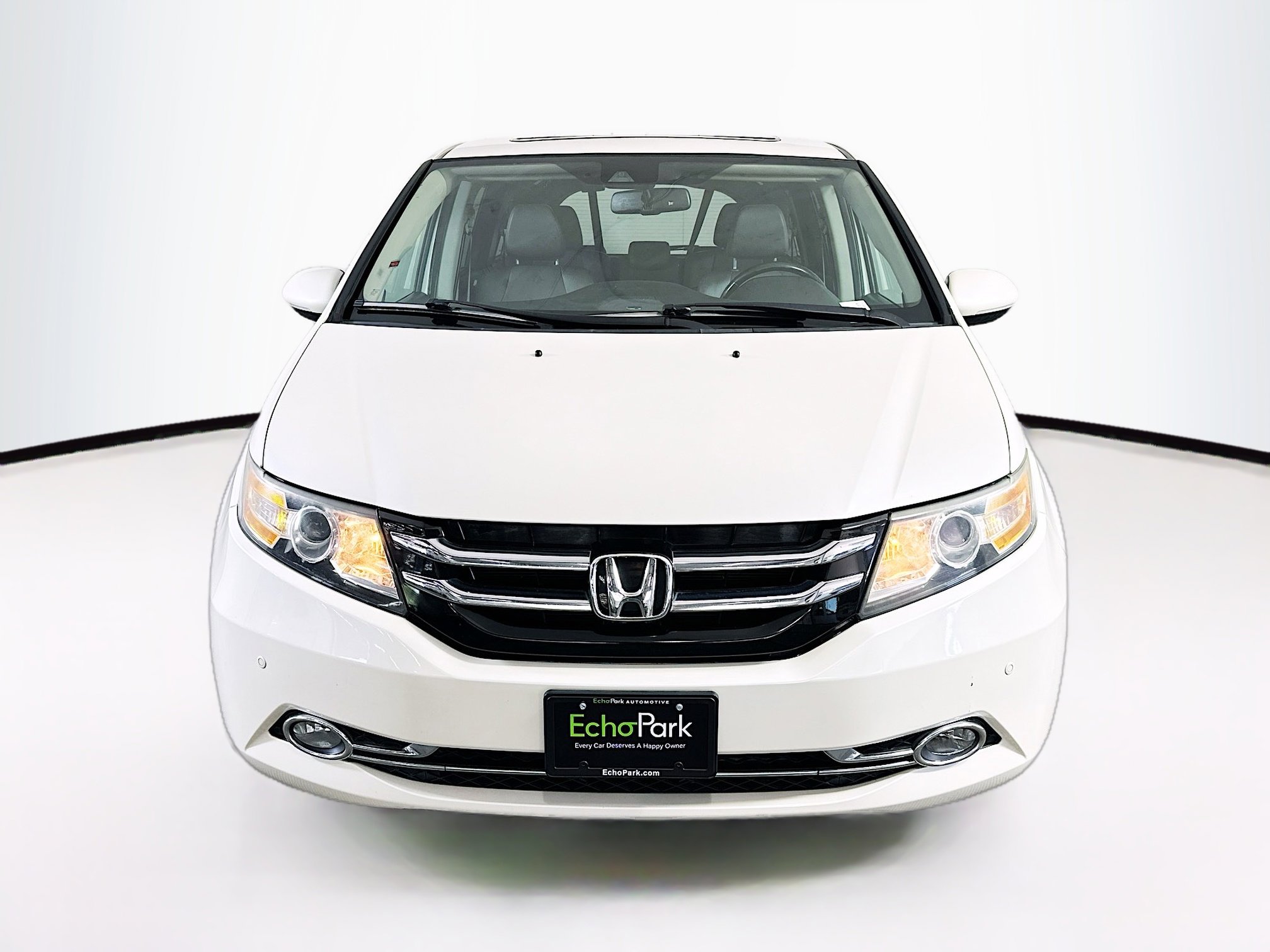 Used 2015 Honda Odyssey Touring Elite image 2