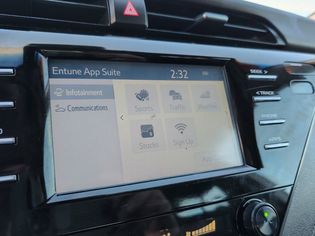 Used 2019 Toyota Camry SE FWD image 33