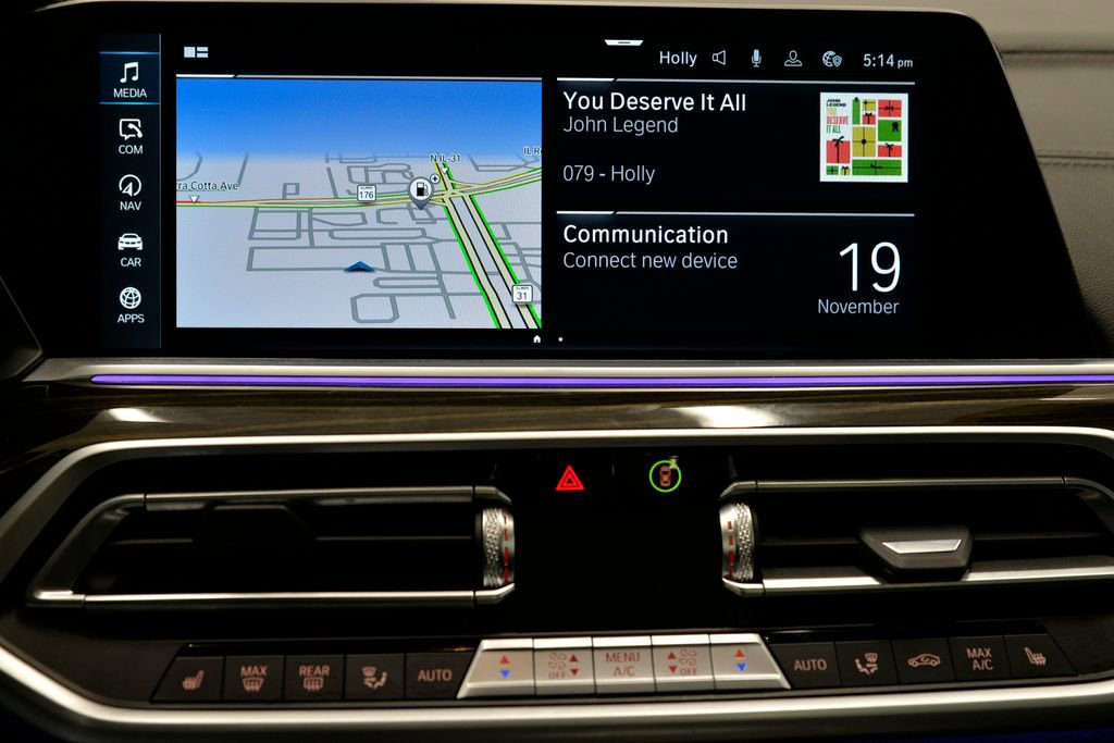 Used 2023 BMW X5 xDrive45e w/ Climate Comfort Package image 19