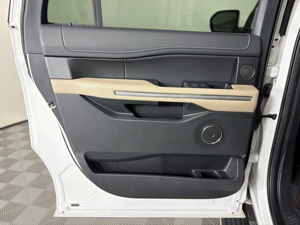 Used 2023 Ford Expedition Max Limited image 46