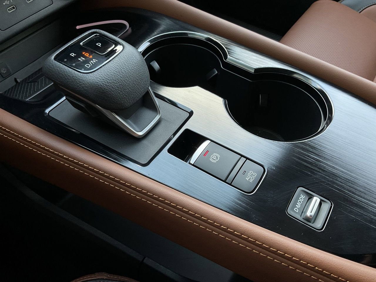 Used 2025 Nissan Rogue Platinum w/ Platinum Premium Package image 35