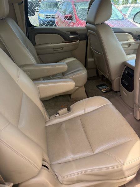 Used 2013 GMC Yukon XL SLT AWD/4WD image 5