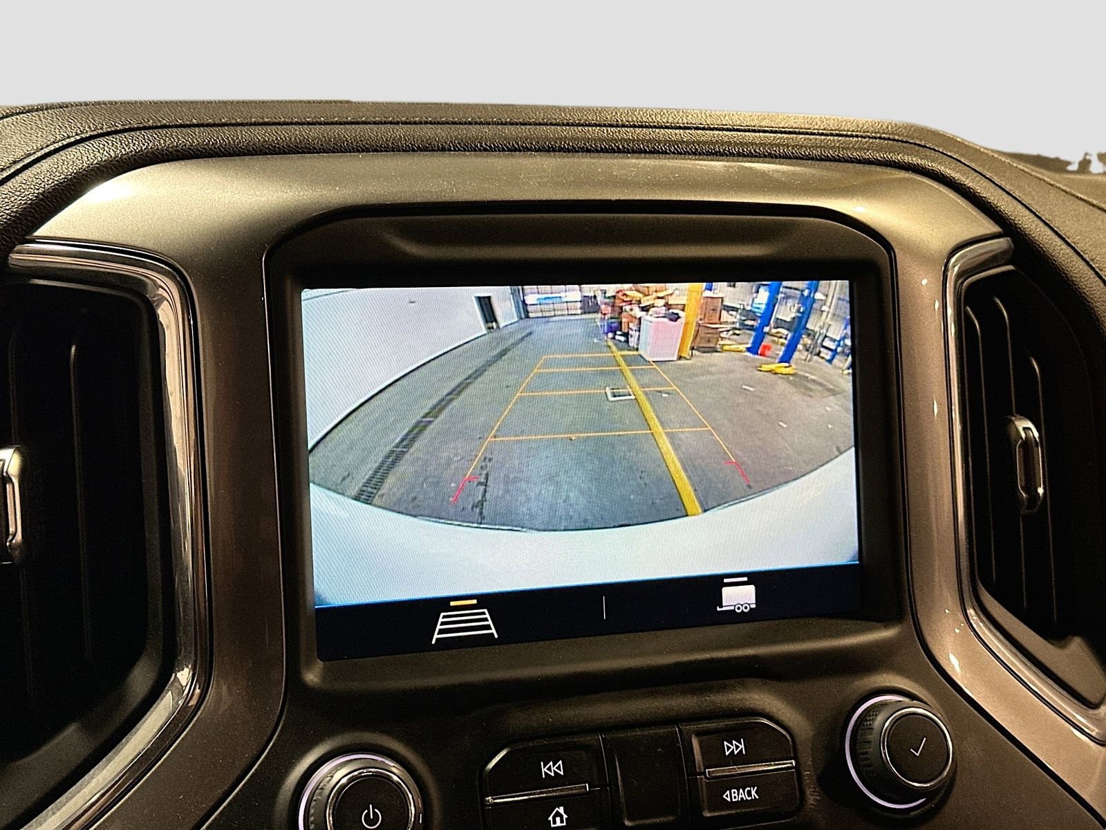 Used 2021 Chevrolet Silverado 1500 RST w/ Z71 Off-Road Package image 13