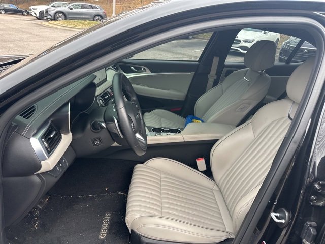 Used 2023 Genesis G70 2.0T w/ Sport Prestige Package image 12