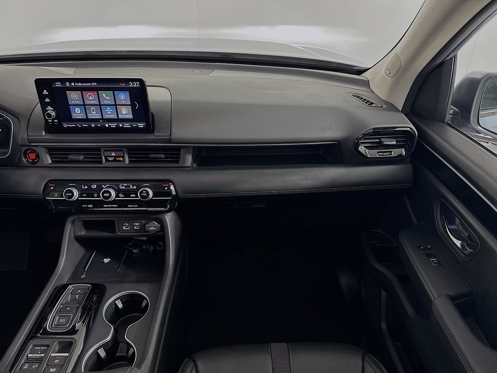 Certified 2023 Honda Pilot Touring image 19