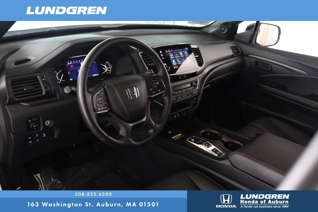 Used 2024 Honda Passport TrailSport image 8
