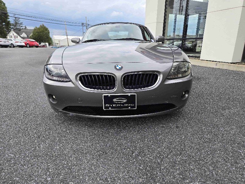 Used 2005 BMW Z4 2.5i image 8