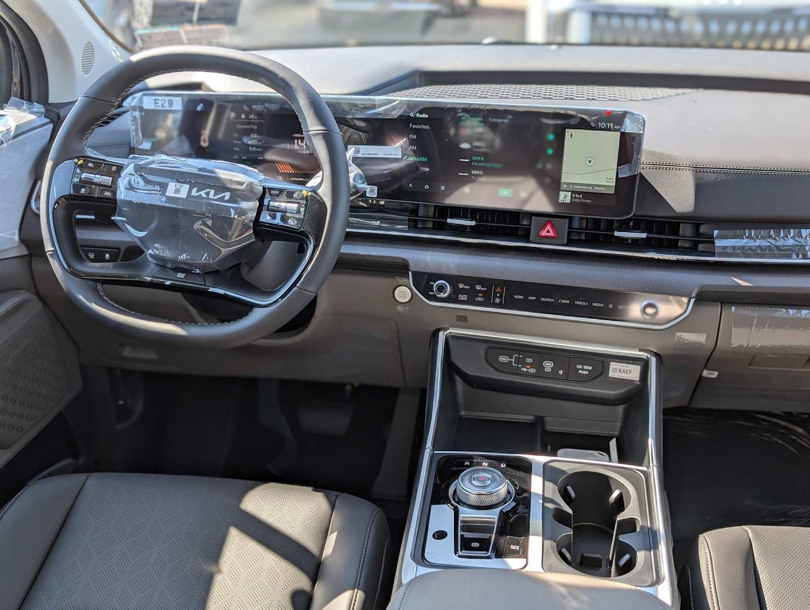 New 2027 Kia Carnival EX FWD image 5