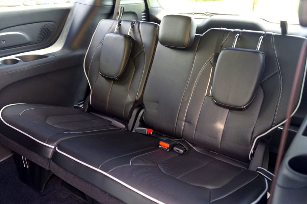 New 2026 Chrysler Pacifica Limited FWD image 25