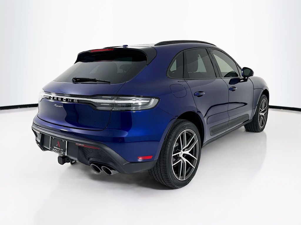 New 2026 Porsche Macan AWD/4WD image 9