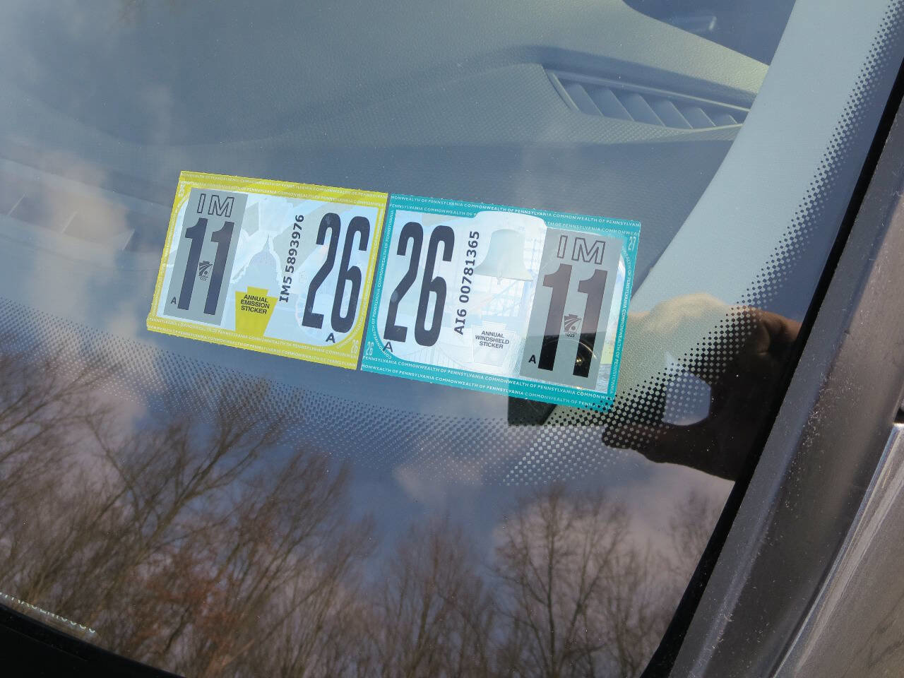 Used 2020 Volkswagen Tiguan SE w/ Panoramic Sunroof Package image 12