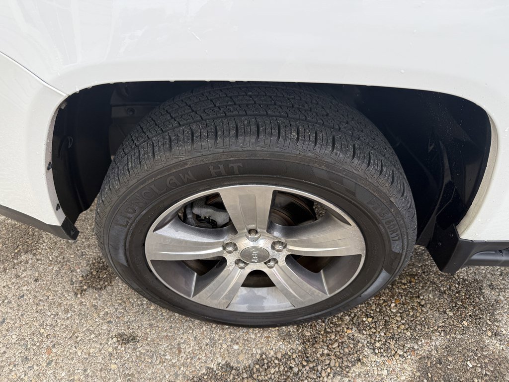 Used 2017 Jeep Compass High Altitude image 10