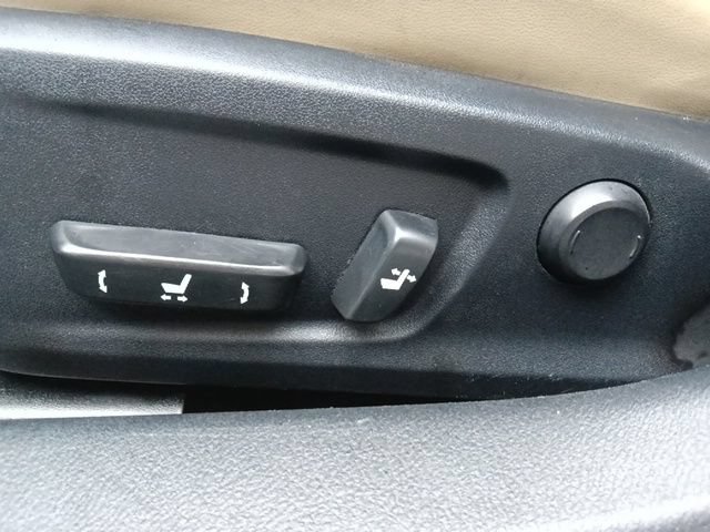 Used 2018 Lexus IS 300 w/ Accessory Package 2 RWD image 17